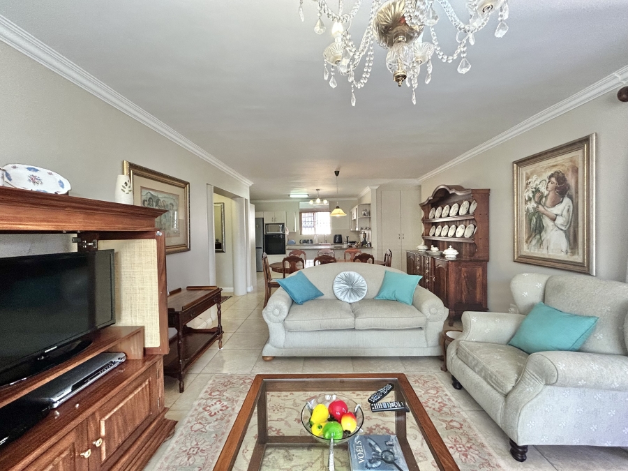 3 Bedroom Property for Sale in Wavecrest Eastern Cape